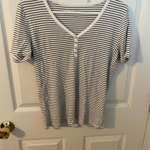 Gap size large black & white striped shirt